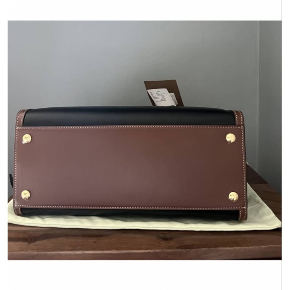 Large Burberry Tote Bag - Picture 3 of 7